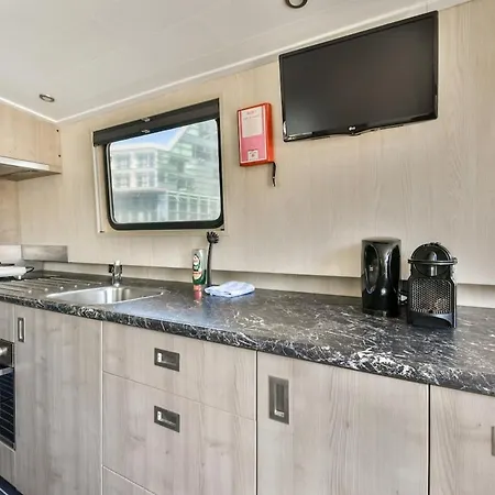 Brand New Boat Center 'dolte' Bateau-hôtel *