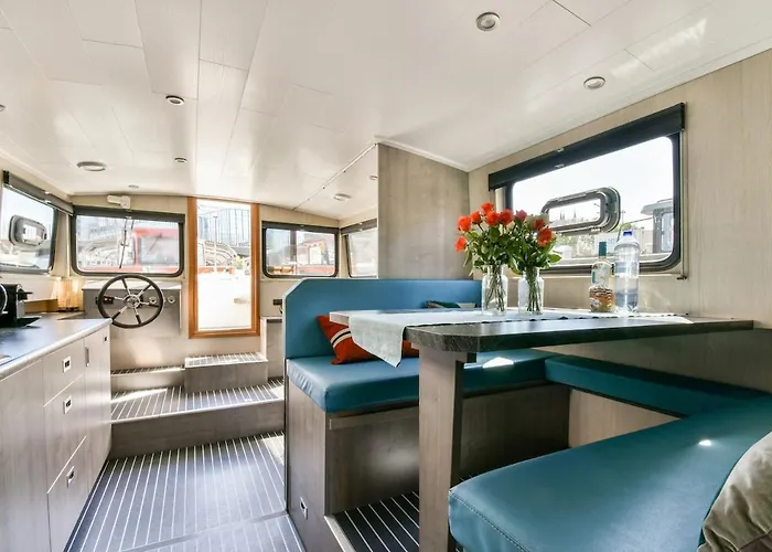 Brand New Boat Center 'dolte' Bateau-hôtel *