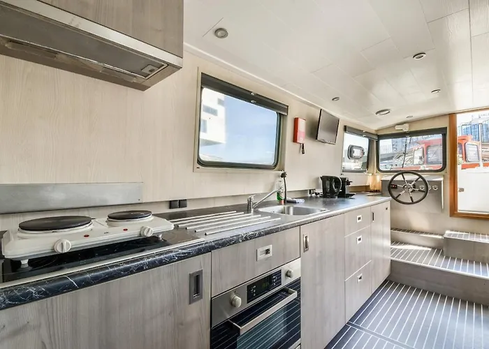 Brand New Boat Center 'dolte' * Amsterdam