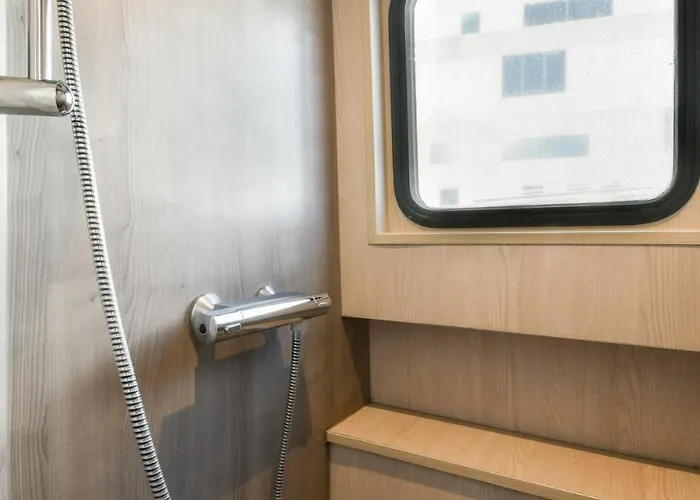 Brand New Boat Center 'dolte' Bateau-hôtel *