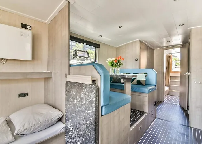 Brand New Boat Center 'dolte' Amsterdam